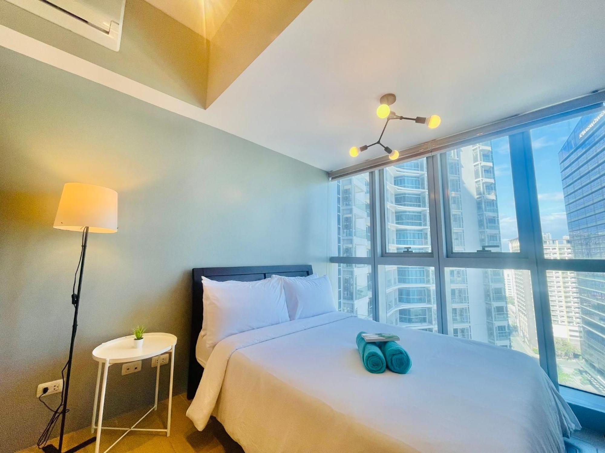Uptown Parksuites Bgc Taguig Exterior photo