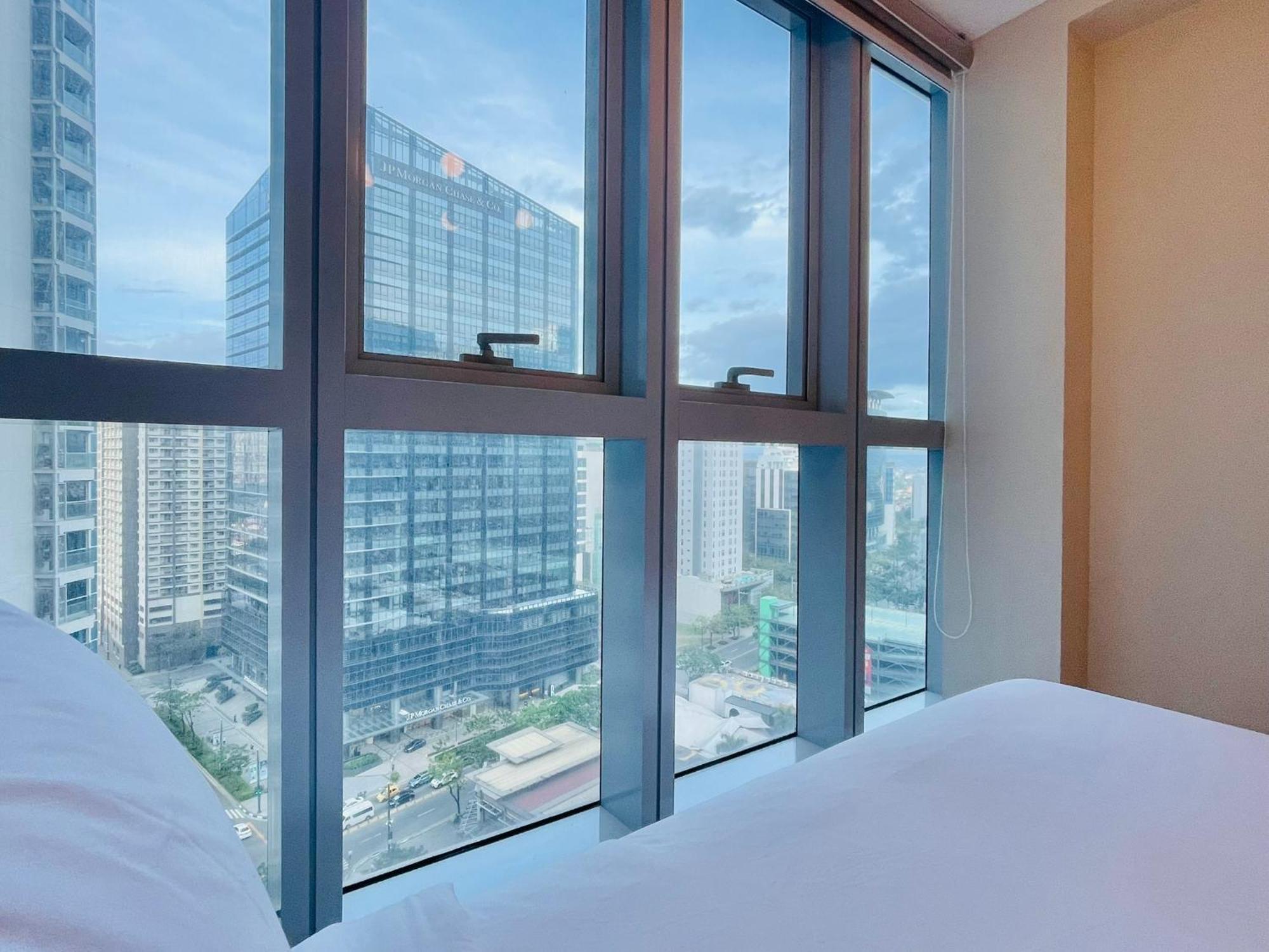 Uptown Parksuites Bgc Taguig Exterior photo