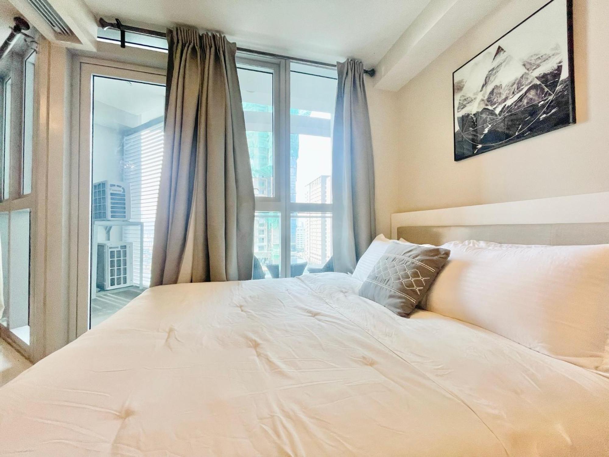 Uptown Parksuites Bgc Taguig Exterior photo